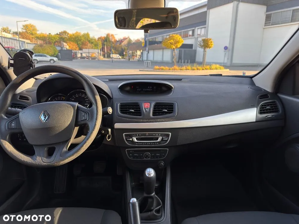 Renault Fluence 2011 photo 5