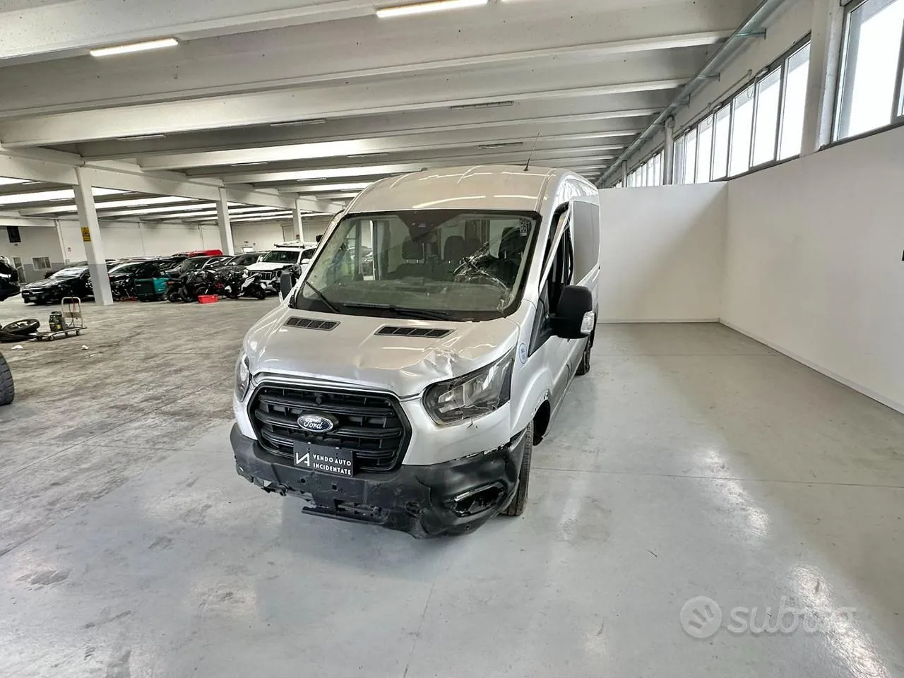Ford Transit 2023 photo 3
