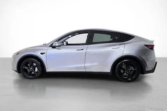 Tesla Model Y 2026 photo 3