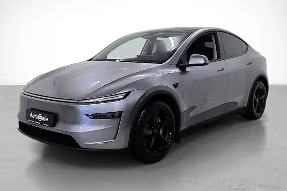 Tesla Model Y 2026 photo 2
