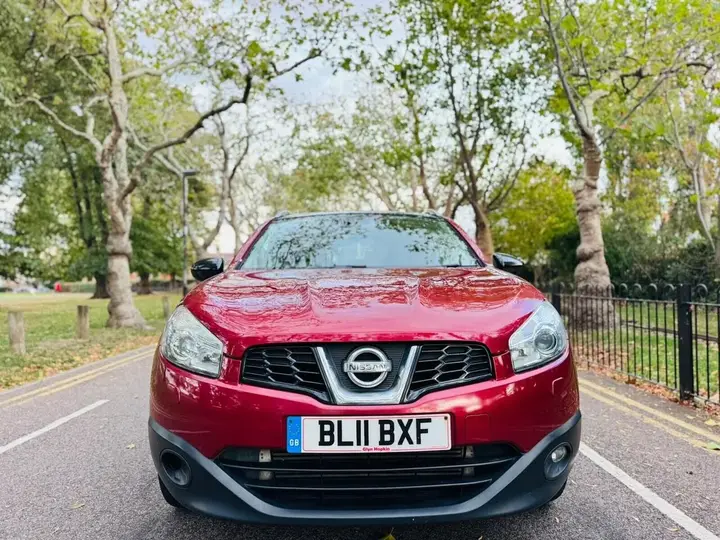 Nissan Qashqai 2011 photo 2