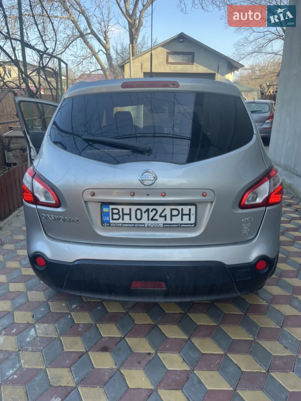 Nissan Qashqai+2 2011 photo 2