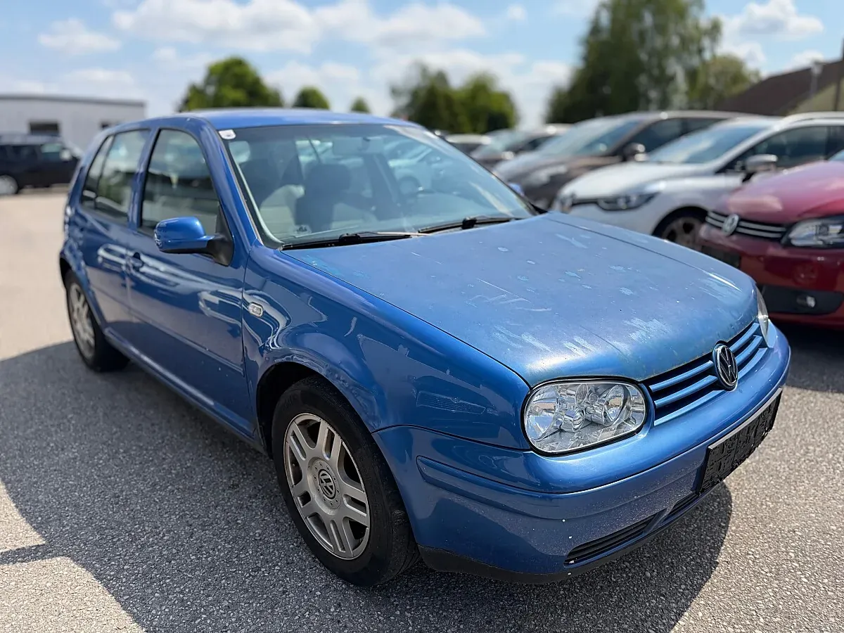Volkswagen Golf 2002 photo 2