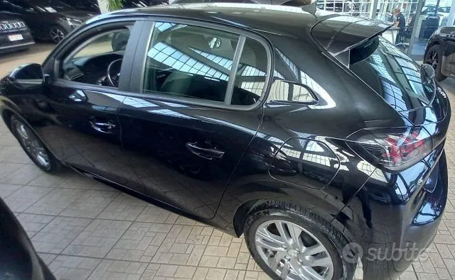 Peugeot 208 2020 photo 4