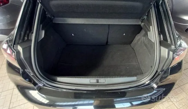 Peugeot 208 2020 photo 5
