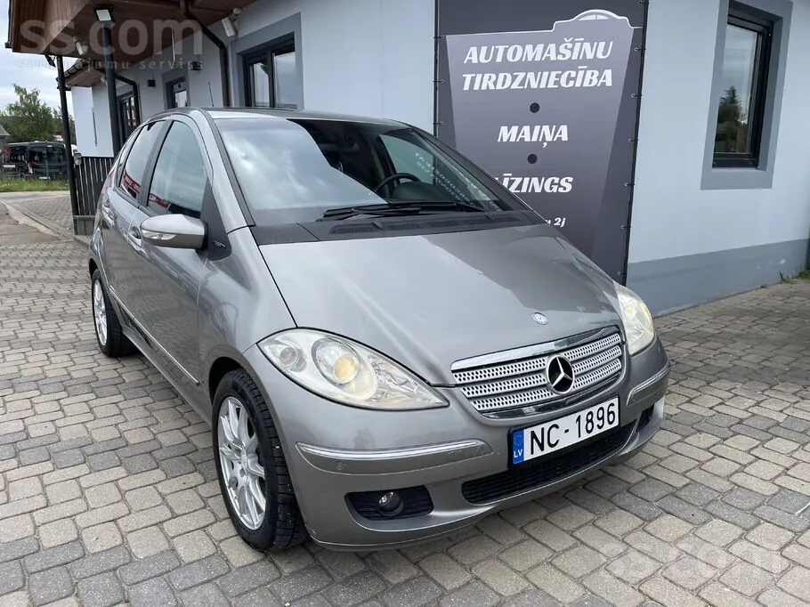 Mercedes-Benz A200