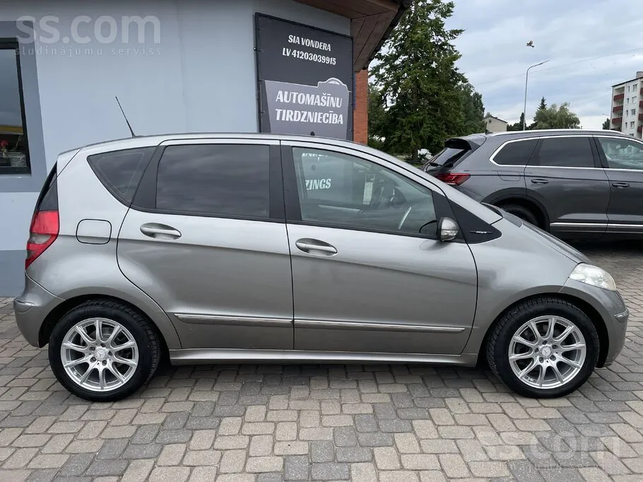 Mercedes-Benz A200 2007 photo 2