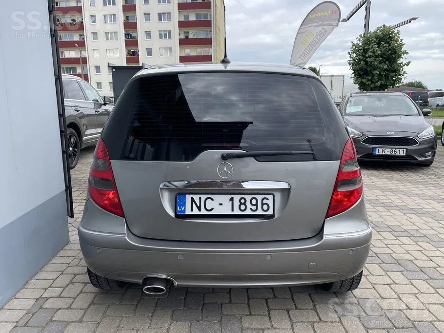 Mercedes-Benz A200 2007 photo 4