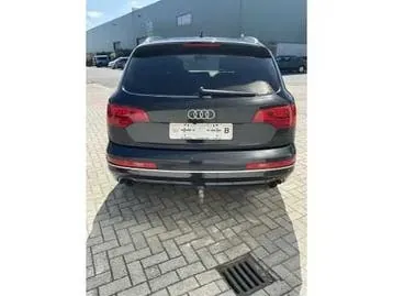Audi Q7 2010 photo 3