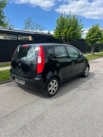 Mitsubishi Colt 2005 photo 4