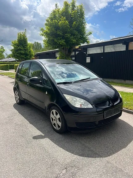 Mitsubishi Colt 2005 photo 3