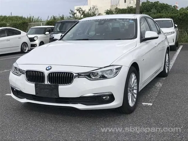 BMW 3 Series 2016 photo 2