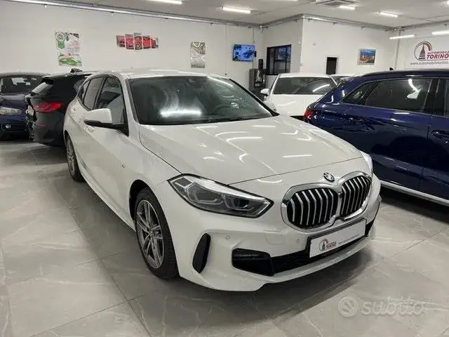 BMW 118 2023 photo 3