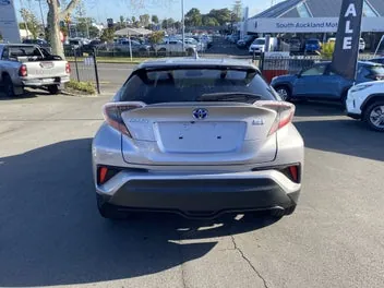 Toyota C-Hr 2017 photo 4