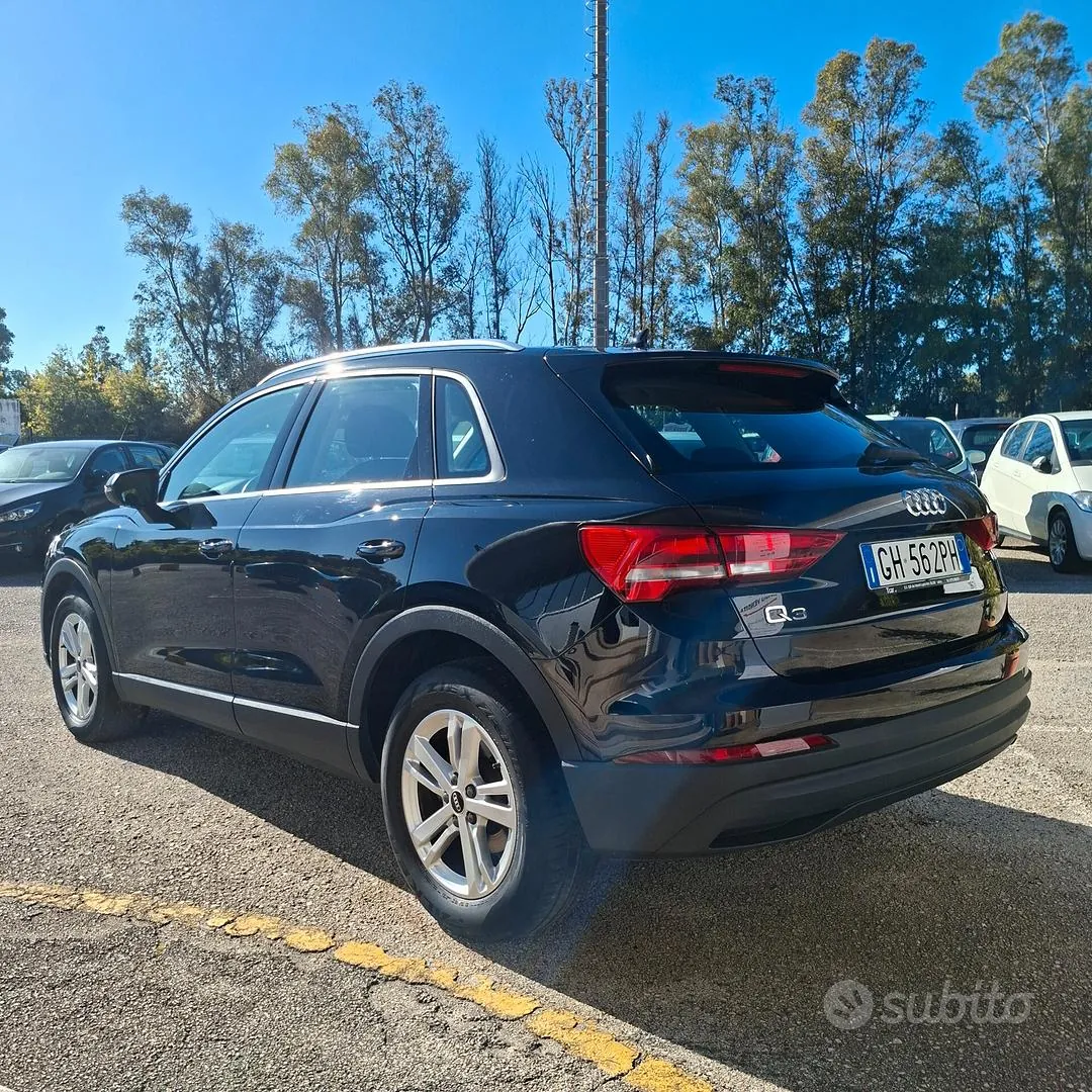 Audi Q3 2021 photo 5