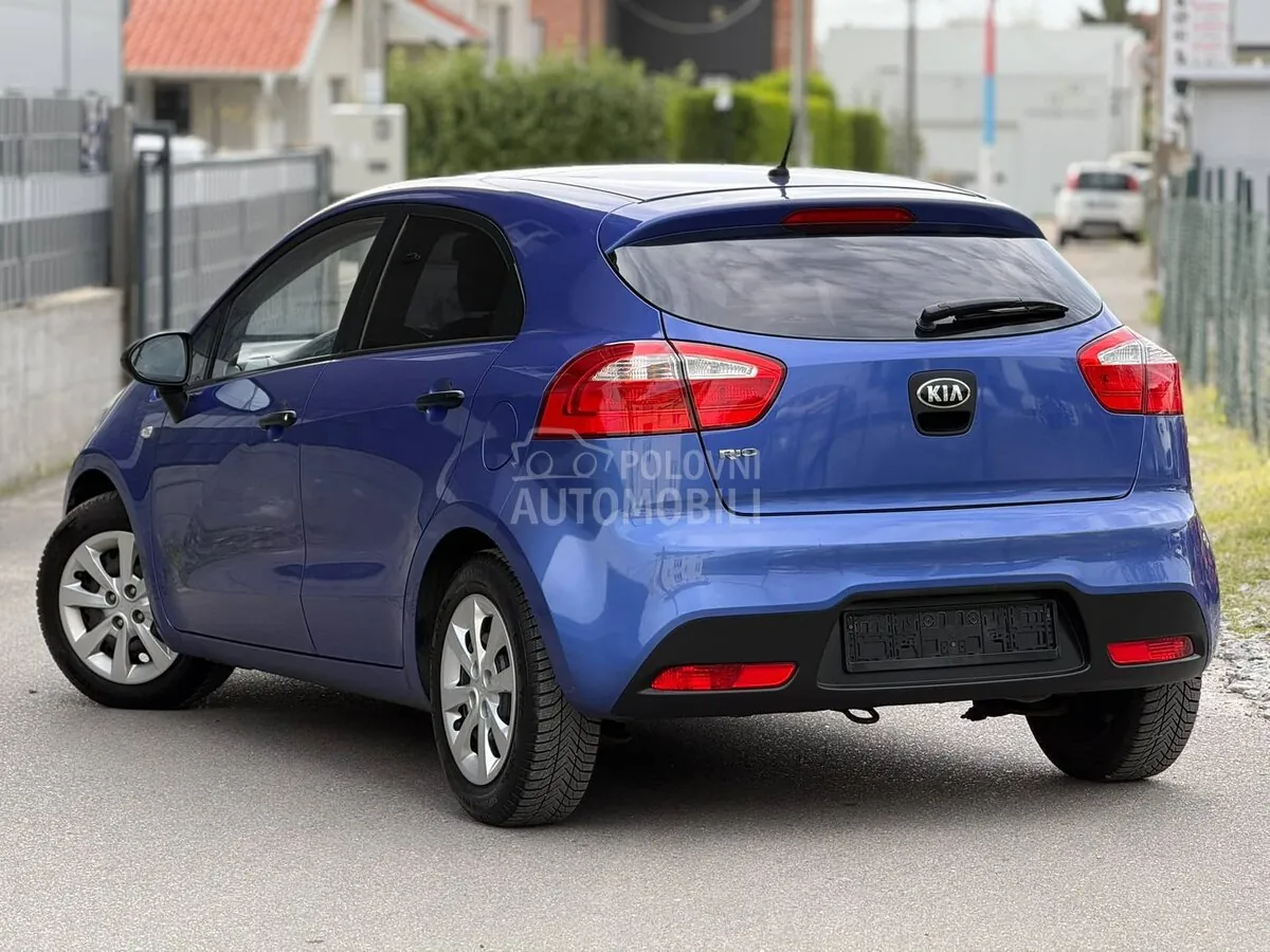 Kia Rio 2012 photo 2