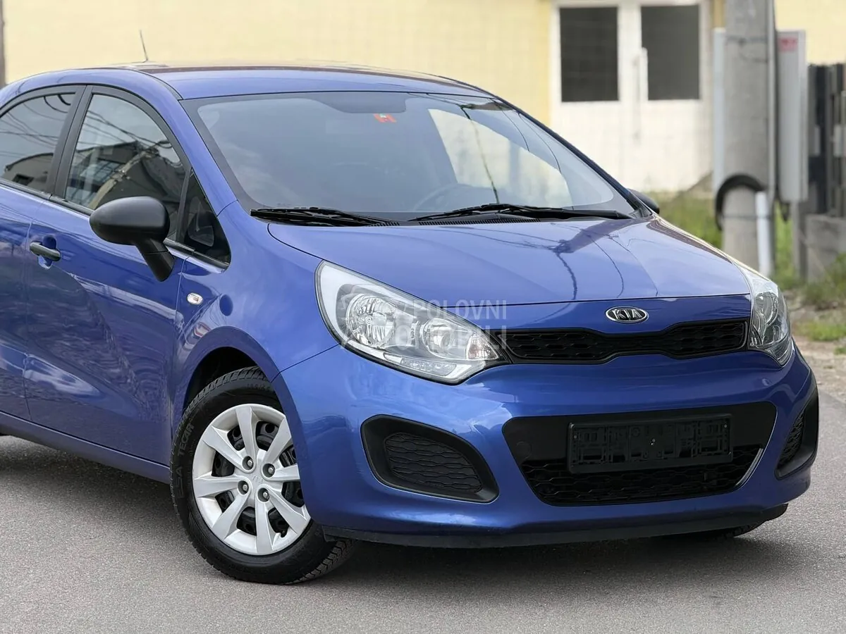 Kia Rio 2012 photo 3