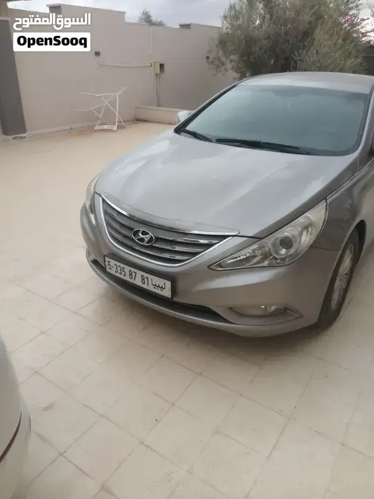Hyundai Sonata 2011 photo 2