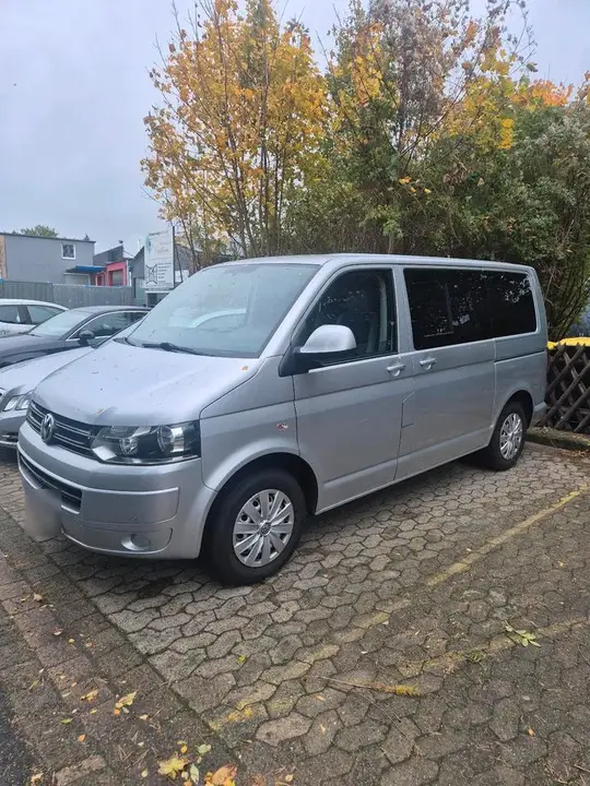 Volkswagen T5 Caravelle