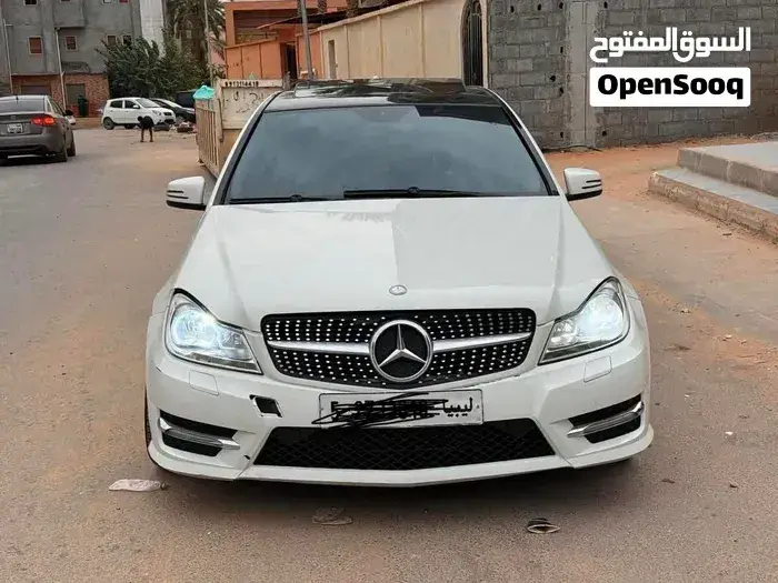 Mercedes-Benz C-Class 2013 photo 3