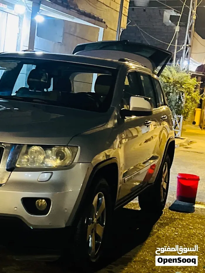 Jeep Grand Cherokee 2012 photo 2