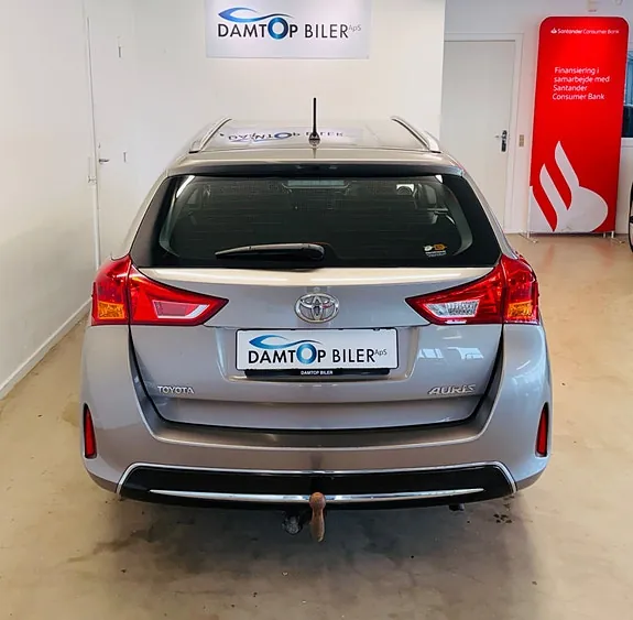 Toyota Auris 2014 photo 4