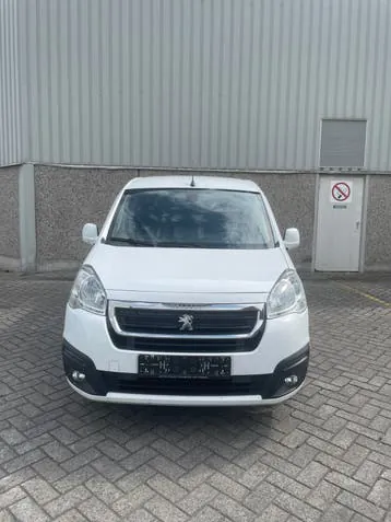 Peugeot Partner 2018 photo 2