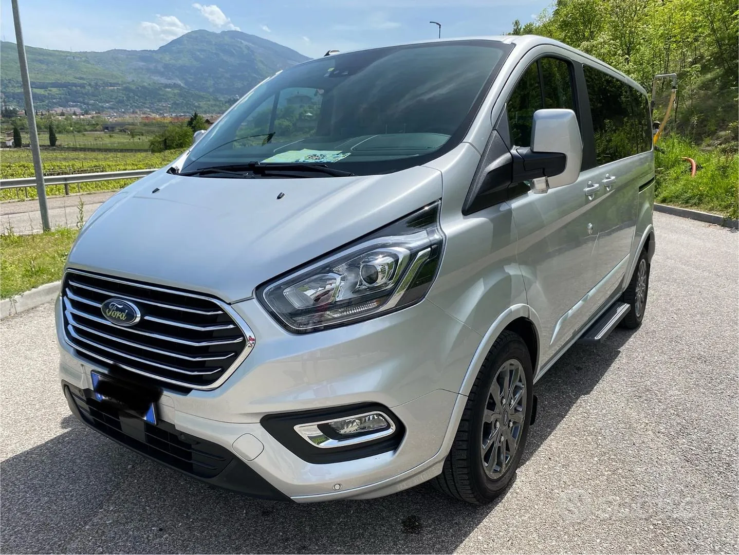 Ford Tourneo Custom