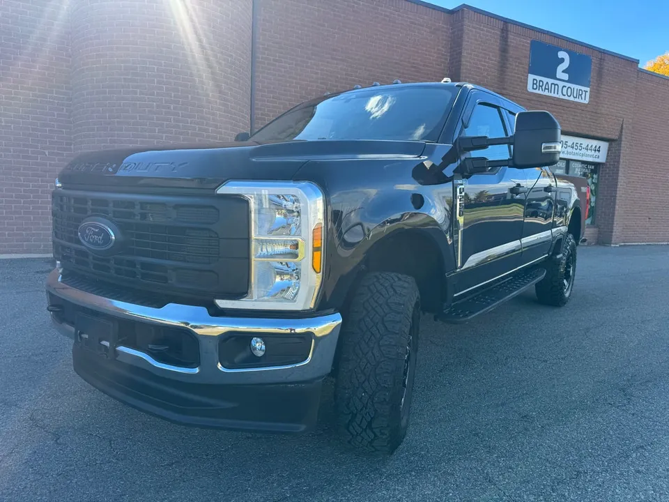 Ford F250 2025 photo 2
