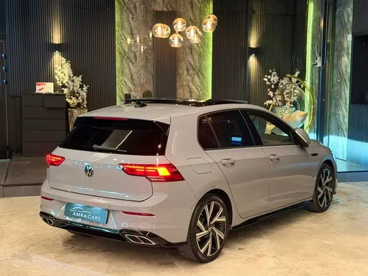 Volkswagen Golf 2024 photo 3
