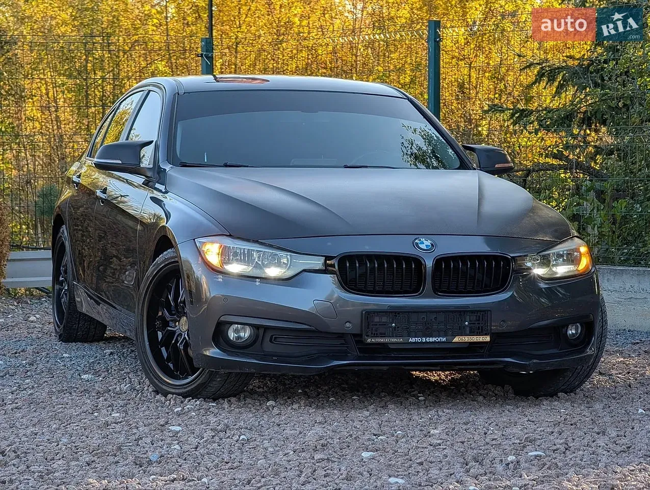 BMW 3 Series 2017 photo 4
