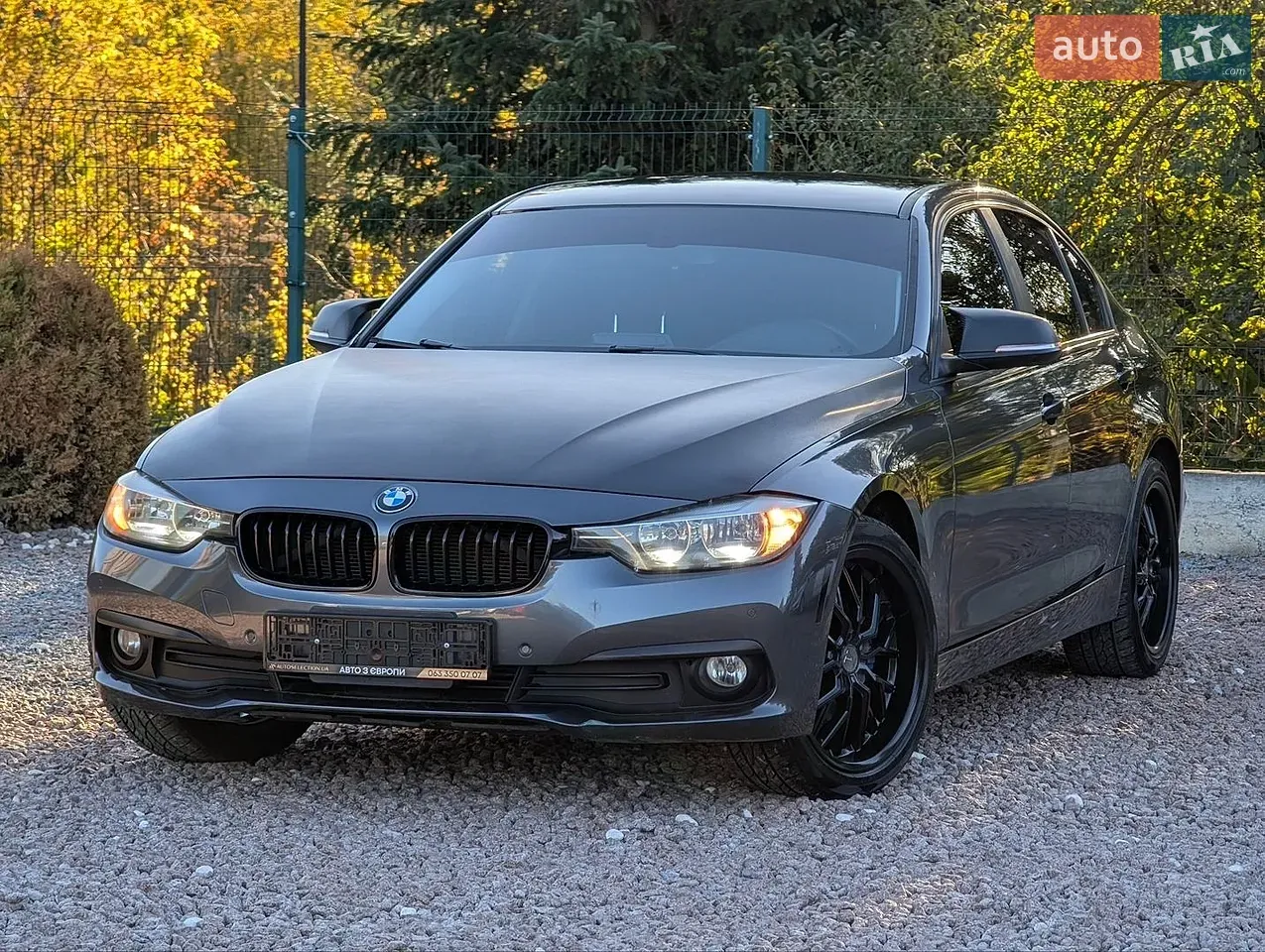 BMW 3 Series 2017 photo 5