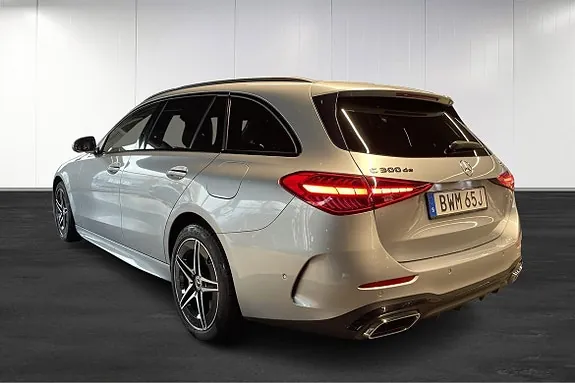 Mercedes-Benz C300 2024 photo 4