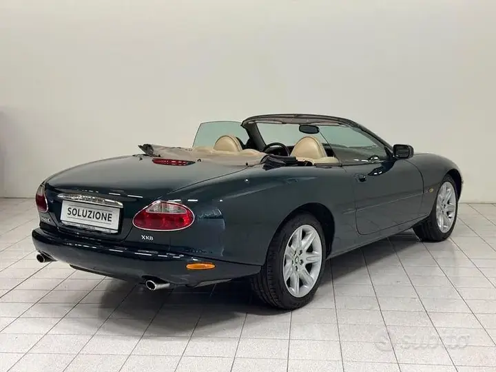 Jaguar Xk8 2000 photo 2