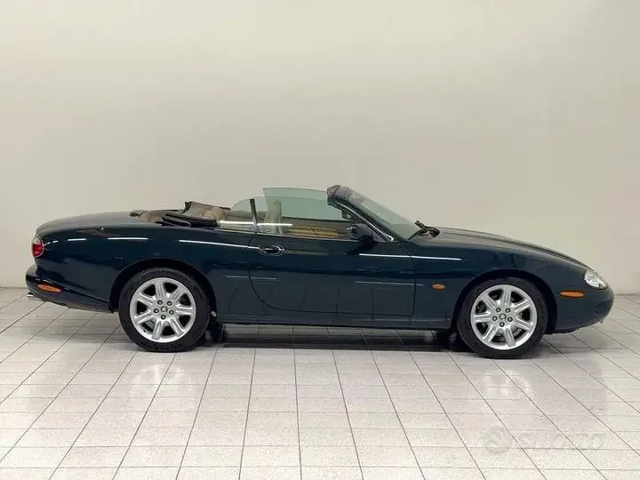 Jaguar Xk8 2000 photo 5