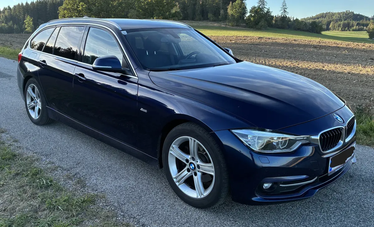 BMW 3 Series 2016 photo 2