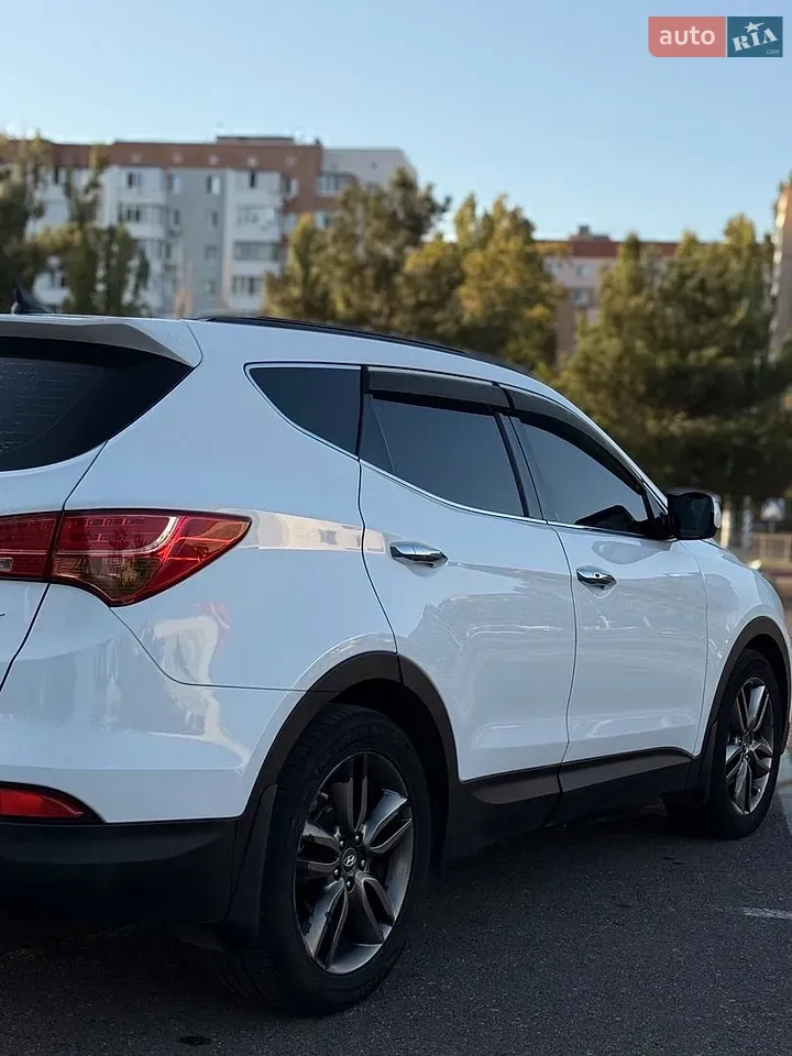 Hyundai Santa Fe 2013 photo 4