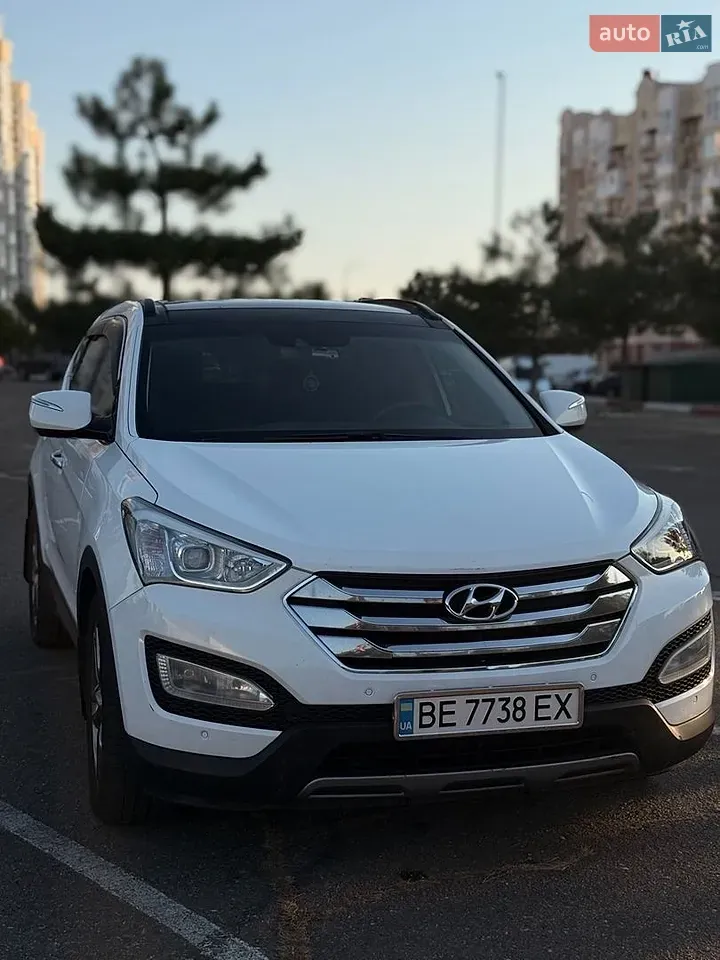 Hyundai Santa Fe 2013 photo 2