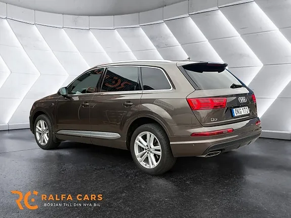 Audi Q7 2017 photo 4