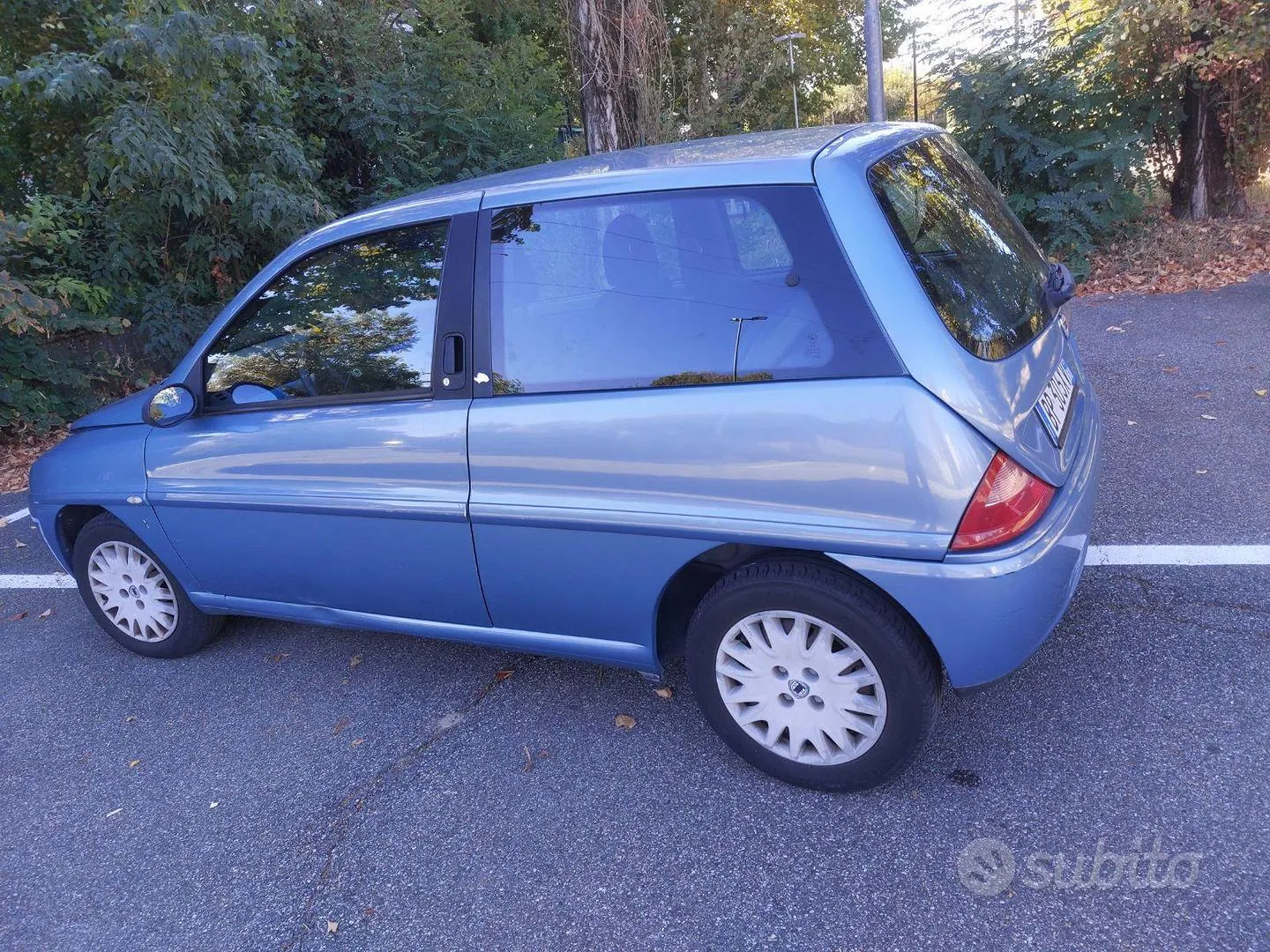 Lancia Ypsilon 2000 photo 4
