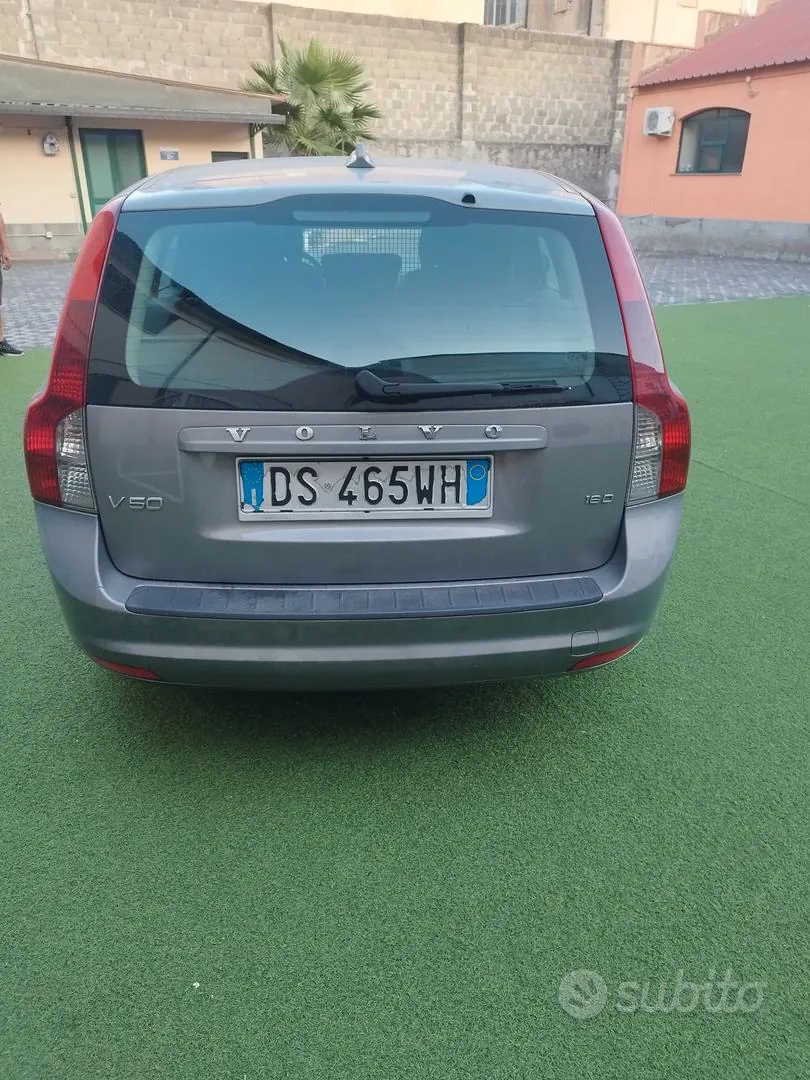 Volvo V50 2008 photo 3