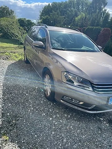 Volkswagen Passat 2011 photo 3