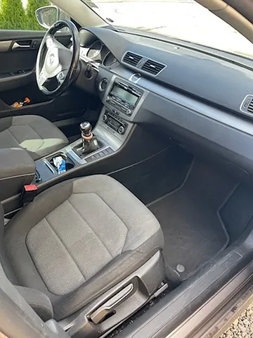 Volkswagen Passat 2011 photo 4