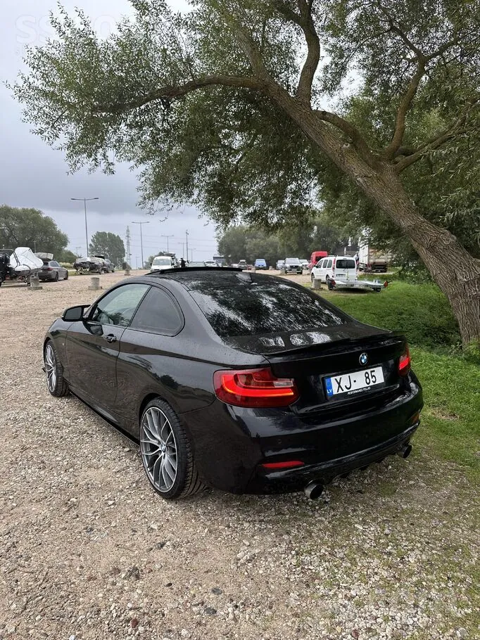 BMW M235I 2014 photo 4