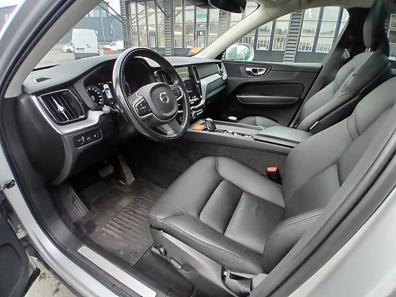 Volvo Xc60 2021 photo 4