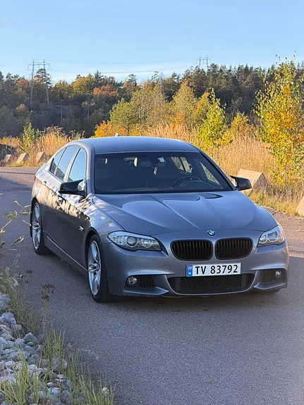 BMW 528I
