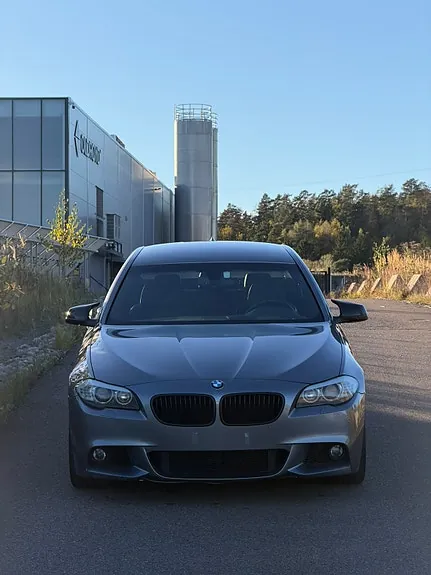 BMW 528I 2012 photo 3