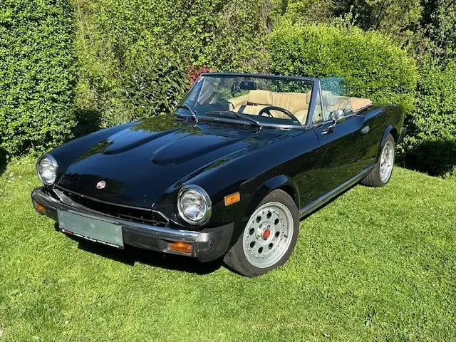 Fiat 124 Spider