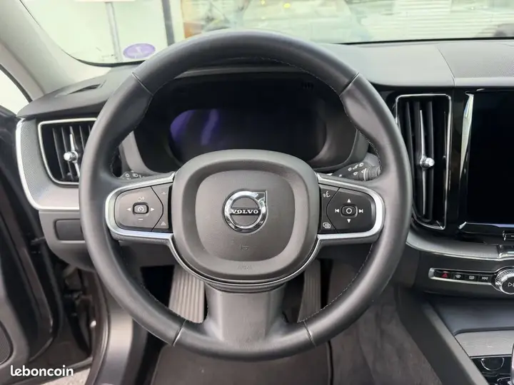 Volvo Xc60 2022 photo 2