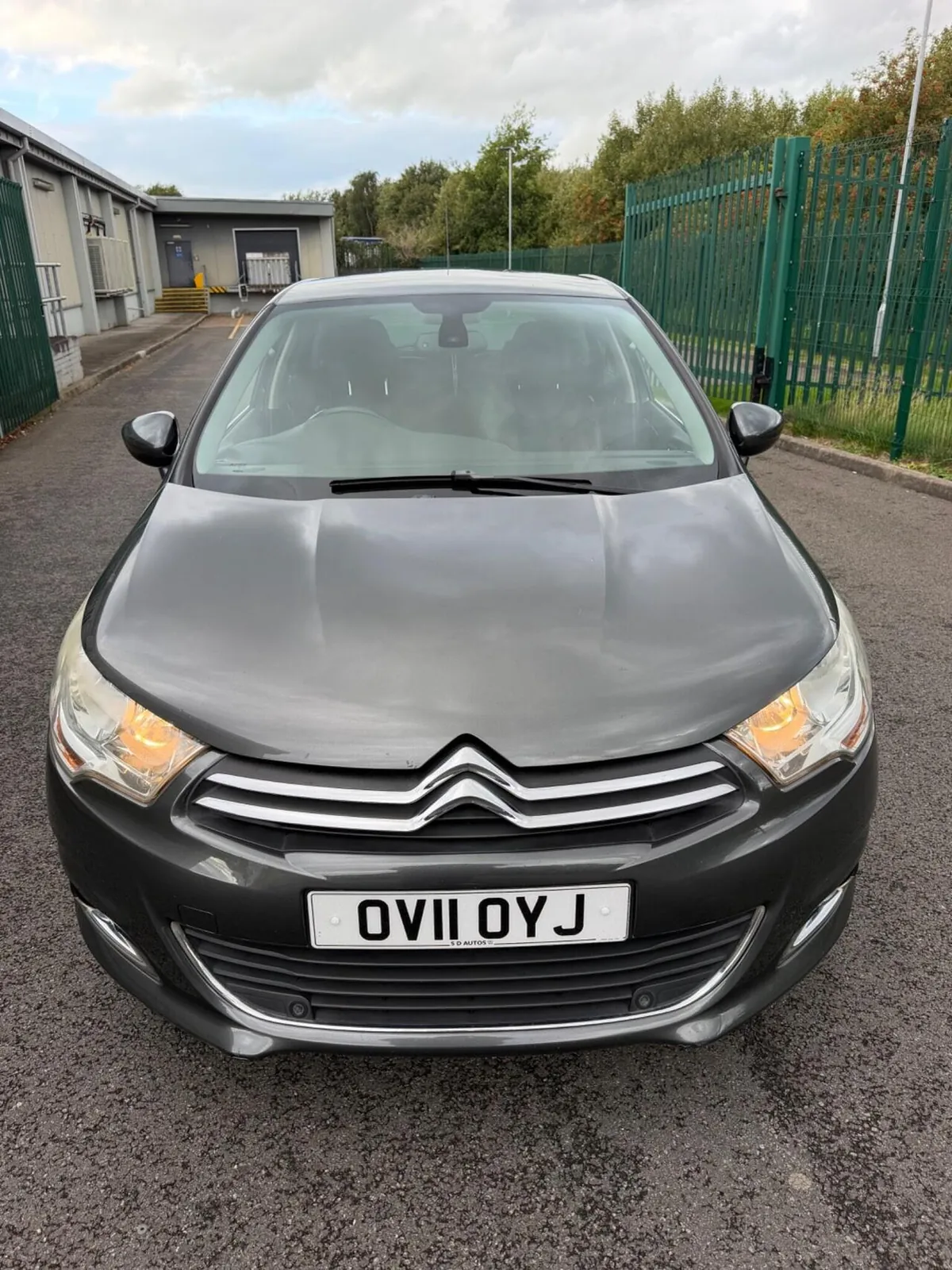 Citroen C4 2011 photo 3